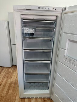 Mrazák Bosch (201) NoFrost,70cm šířka - 5