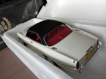 Jaguar XJ 4.2C a Opel Manta TE 2800 Green & Black 1:18 BoS - 5