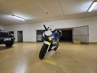 Yamaha R6 2002 - 5