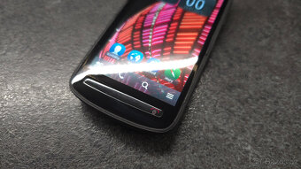 Nokia 808 PureView - 5