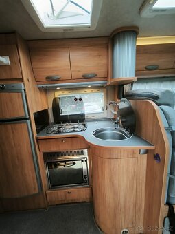 Prodám obytný automobil Adria Coral 680 SP - 5