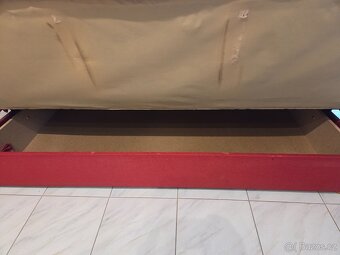 Rozkládací pohovka - 5