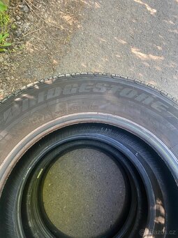 215/65 r16 98V Bridgestone 4x6mm dot4411 Letní - 5