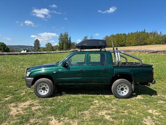Toyota Hilux 2.5 D4D - 5
