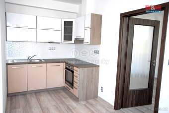 Pronájem bytu 2+kk, 46 m², Jičín, ul. Raisova - 5