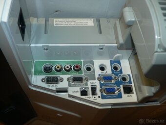 Epson EB 440W-na opravu - 5