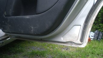 Ford Mondeo Mk3,1,8 92kw benzín,rok 2005 - 5