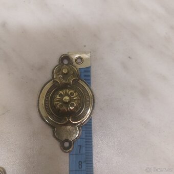 Staré zámkové krytky,čtyři kusy- mosaz. - 5