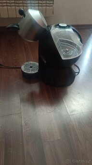 Prodám kávovar na kapsle KRUPS DOLCE GUSTO - 5