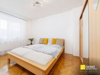 Rodinný dům s garáží a menší zahradou - 5