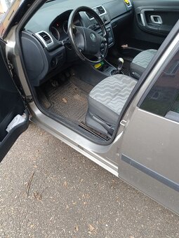 Škoda Roomster 1,2 HTP - 5