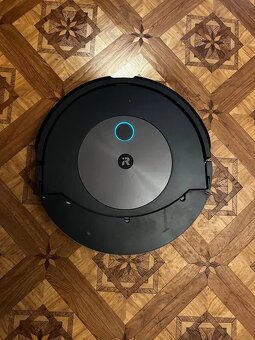iRobot Roomba j9+ - 5
