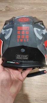 PRODÁM DĚTSKOU MOTOKROSOVOU HELMU - 5