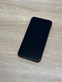 iPhone X 64GB (baterie 90%) - 5
