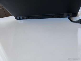 Notebook DELL Latitude E5550 + dokovací stanice - 5