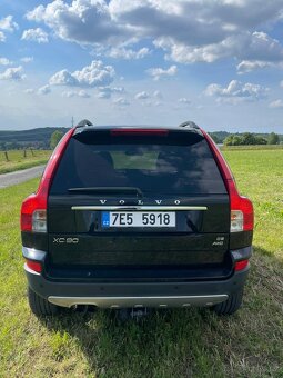 Volvo XC90 2.4 D5 awd Manuál. - 5