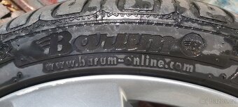 Alu kola 5x100 r17 orig.Škoda s pneu 205/40R17 Pirelli - 5