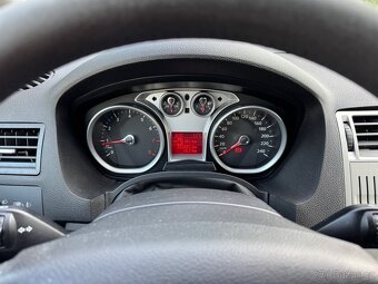 FORD Focus CMax 1,6 benzin, tažné - 5