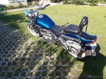 Suzuki VZ 800 - 5