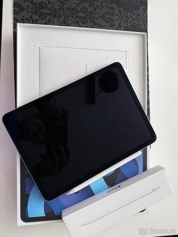 Apple iPad Air 4th generation, 64GB, Wi-Fi+ Apple Pencil 2 - 5