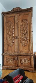 Masivna skrinkaV-200cm,Š-120cm,-hl-55cm. - 5
