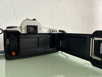 Canon EOS 300 - 5