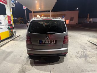 Vw touran 2.0 tdi 77 Kw Nová stk - 5
