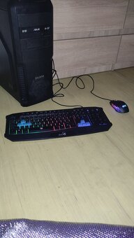 Starší herní počítač - 5