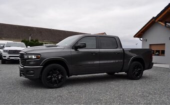 LARAMIE NIGHT PREMIUM 2025 3.0 Twin Turbo 420 KM - 5