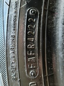 225/60 R18 Falken zimní - 5