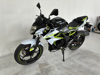 Kawasaki Z125 ABS - 5