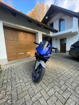 Yamaha r3 - 5