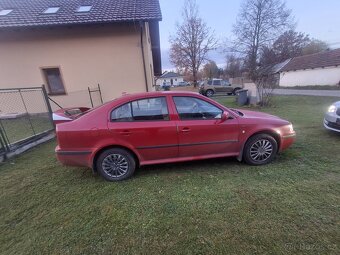 Škoda octavia 1 1.6 75kw 2002 - 5
