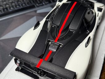 Almost Real - Pagani Zonda Cinque Coupe, Bianco Benny, 1:18 - 5