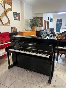 Akustické piano Yamaha made in England se zárukou. REZERVACE - 5