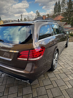 Mercedes E63 AMG - 5
