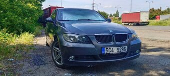 BMW e90 318d 90kw - 5