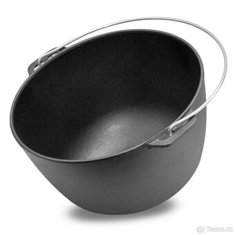 Litinový turistický kotlík 8l s poklicí - 5