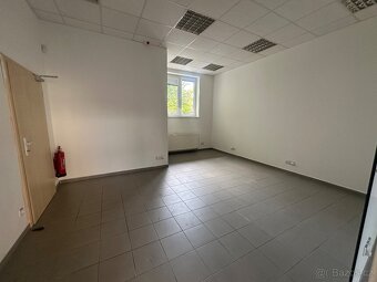 Pronájem prodejny v centru Vlašimi, 60m2 - 5