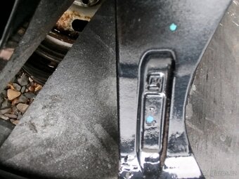 ALU KIA 5x114,3 R16 ET-50 6, 5J střed 67mm - 5