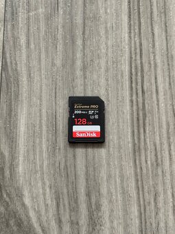 Canon RP + Canon 50mm 1.8 - 5