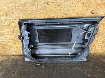 HOLÉ PRAVÉ PŘEDNÍ DVEŘE VW TOUAREG 7L LD7Z - 5
