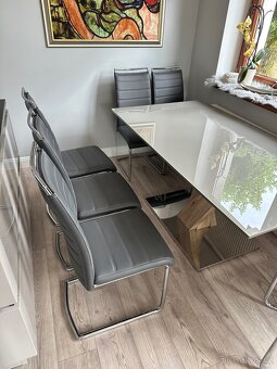 Stůl a 6x židle - 5