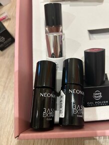 Kompletní Sada NANI Nails s UV lampou a gely mnoha barev - 5