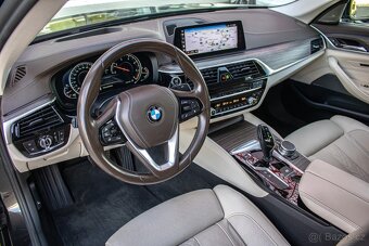 BMW Rad 5 530 xDrive A/T, 195kW, A8, 4d. Luxury Line - 5