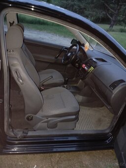 Prodám Volkswagen polo 12 R.V.2004 STK 2026.11. - 5