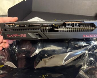 AMD Radeon 6700XT 12GB - 5