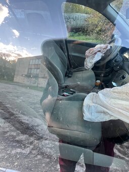 Renault clio 3 1.5 dci 76kw - 5