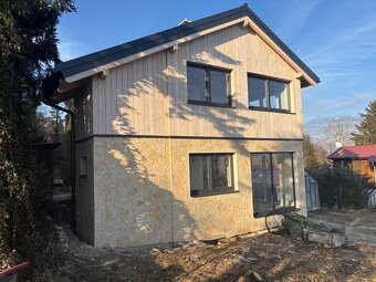 Rodinný dům se zahradou za cenu bytu-Netolice - 5
