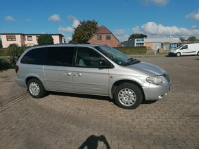 Chrysler Grand Voyager limited 2.8 crd 2008 najeto 151t.km. - 5